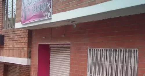 SALA DE BELLEZA D  JASMIN